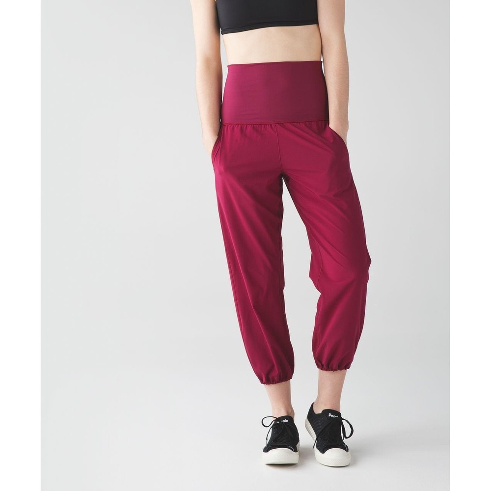 Lululemon Om Pant Rosewood Red High Rise Foldover Crop Jogger Womens Size 12